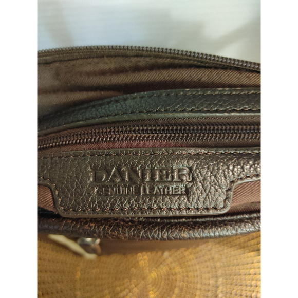 Danier Leather Crossbody - Picture 7 of 8